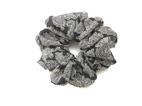 Gumička scrunchie do vlasů růžová proužky ozdoba gumička scrunchie 