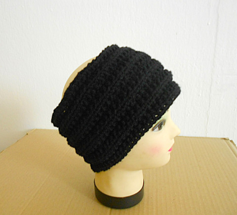 Čelenka s vlnou větší hnědá čelenka akryl vlna křížená 