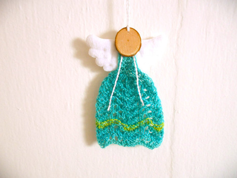 Pletený andělíček k zavěšení vánoce bavlna bílá béžová akryl anděl andělka 