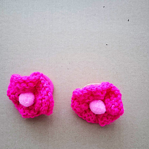 Pletená gumička do vlasů vlasy růžová akryl gumička 