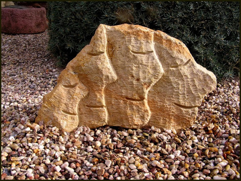 SOCHA Z PÍSKOVCE  - *LIDÉ* plastika socha skulptura zahradní socha socha z pískovce exteriérová socha socha do zahrady. sochy z pískovce 