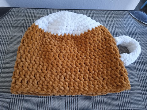 Ručně háčkovaná čepice - půllitr 