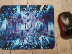 Hrnek se jménem, Simona