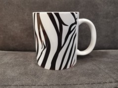 Hrnek se jménem, Simona