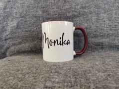 Hrnek se jménem, Simona