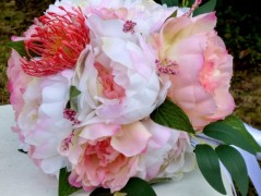 Věnec s fuchsiovými růžemi