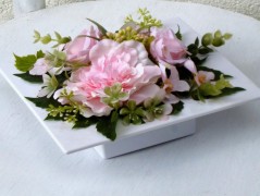 Věnec s fuchsiovými růžemi