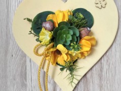 Srdce bíložluté s kopretinami