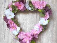 Srdce bíložluté s kopretinami