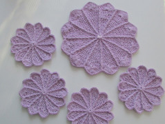 Háčkovaný límeček