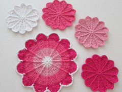 Háčkovaný límeček