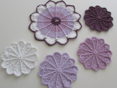 Háčkovaný límeček