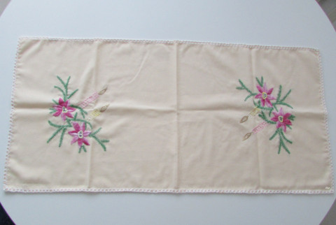 Vánoční dečka zelená vánoce růžová vánoční vintage béžová výšivka prostírka dečka vyšívané handmade vyšívaná na stůl 