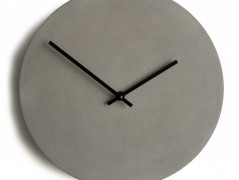 Betonové hodiny - karamel