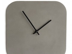 Betonové hodiny - karamel