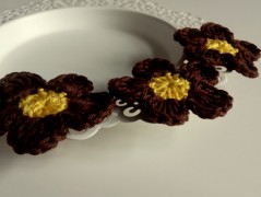 Náramek z min.tyrkenit s motýlkem