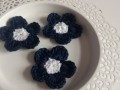 Háčkovaná kytička 1ks
