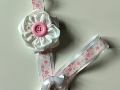 Náramek z min.tyrkenit s motýlkem