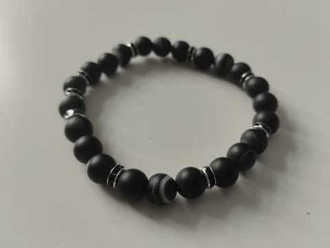 Náramek z černého achátu pruhov. náramek achát černá štras 
