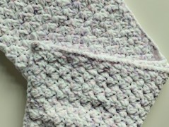 Náramek z min.tyrkenit s motýlkem