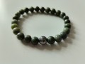 Náramek z minerálu jadeit s míčem