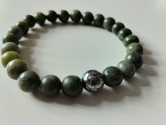 Náramek z min.tyrkenit s motýlkem