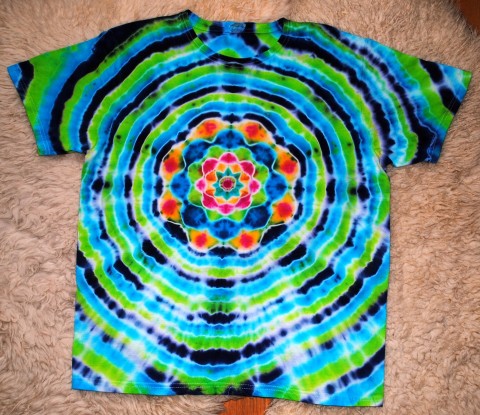 Batikované tričko XL-Ve vlnách květ voda moře batika veselé léto tyrkysová sluníčko mandala hippie batikované 