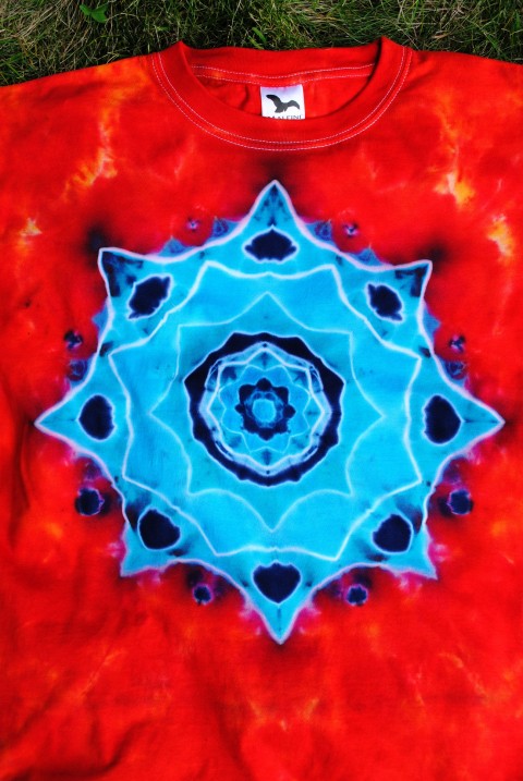 Batik. tričko - Oheň a voda červená moře modrá léto mandala hippie batikované bohémské 