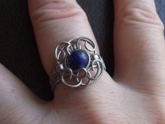 Nerez prstýnek olivový.