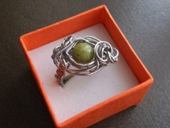 Náramek ocel, měď s růžemi.