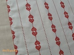 rouška se srdíčky