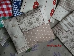 rouška se srdíčky