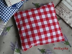 rouška se srdíčky