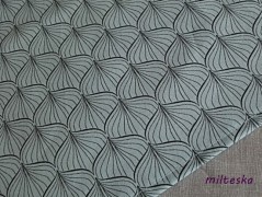 rouška se srdíčky