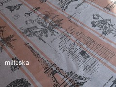 rouška se srdíčky