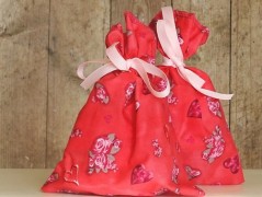 slintáček ježek fialový