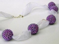 Žlutý náhrdelník