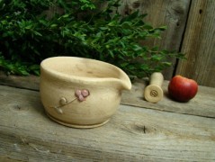 S brusinkami...salad press - kvašák