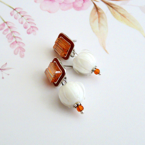 Náušnice - konvalinky (vinutky) náušnice květy vinutka vinutky romantické jemné originál puzetky puzetka puzety puzeta drobné handmade květinové konvalinka konvalinky poupátka poupátko napichovací půvabné 