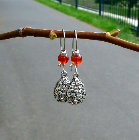 Náušnice - duté květy dárek náušnice dívčí květy dáreček vintage jemné drobnost originál starobylé 3d efektní handmade květinové 3d efekt 