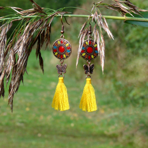 Náušnice - mozaika se střapcem náušnice motýl letní veselé motýlek léto dlouhé motýlci mozaika střapaté střapec sluníčkové střapce neokoukané mozaikové 