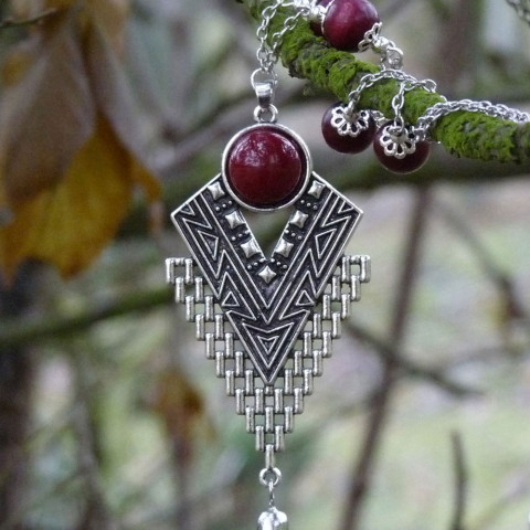 Dlouhý náhrdelník - rubín náhrdelník víno originální elegantní řetízek originál dlouhý vínová vinobraní kabošon střapec vínový handmade indiánské léto řetízkový 