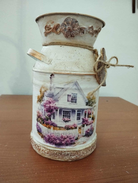 Konvička fialková levandulová dárek jaro konvička konev levandule 