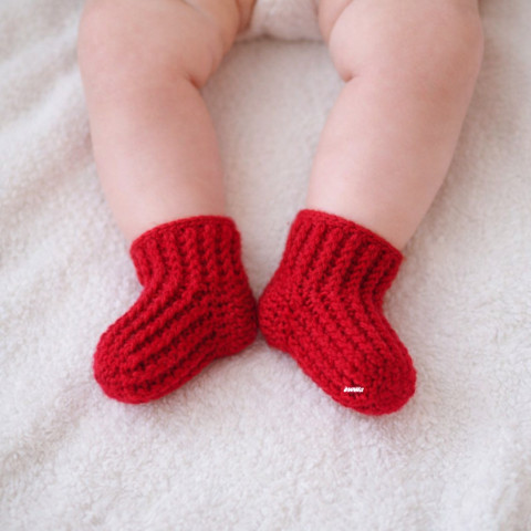 Dětské ponožky (3 - 6 měs.) červená děti holčička holčičí miminko háčkované ponožky hřejivé celoroční mimi crochet 