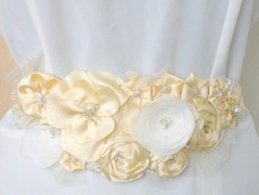 Nebesky modra rouška riflová.