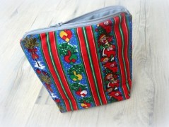 Nebesky modra rouška riflová.