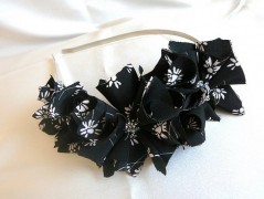 Nebesky modra rouška riflová.