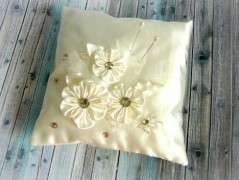 Nebesky modra rouška riflová.