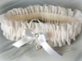 Podvazek ivory.