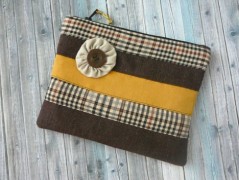 Nebesky modra rouška riflová.